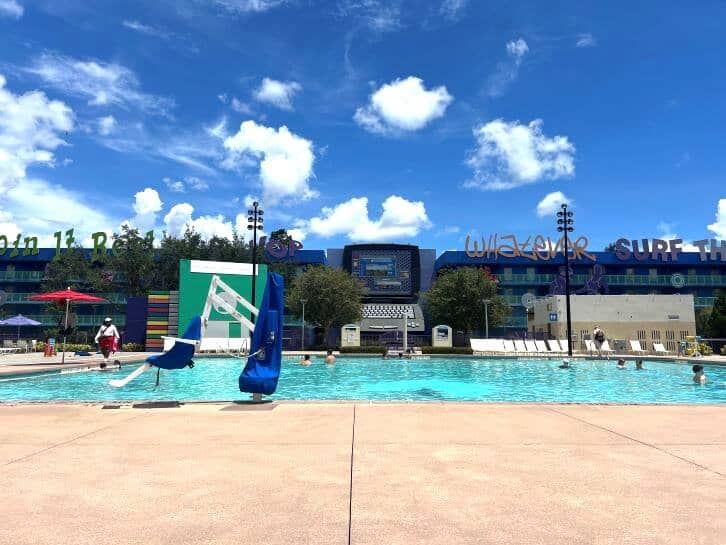 90s pool at pop century