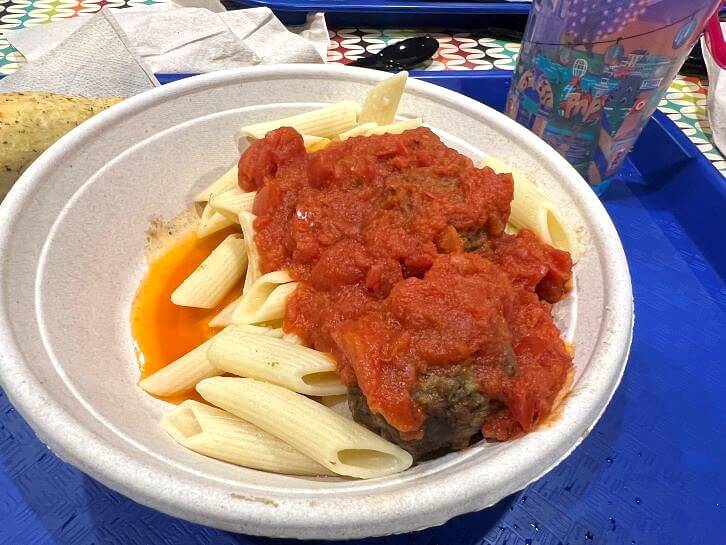 dining at pop century