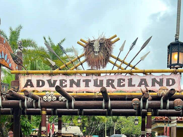 adventureland at magic kingdom