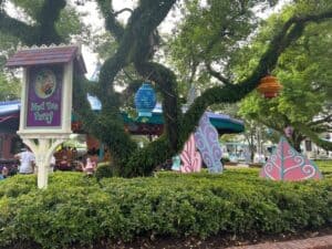 mad tea party attraction at magic kingdom