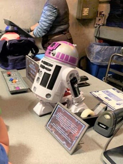 hollywood studios build a droid disney world